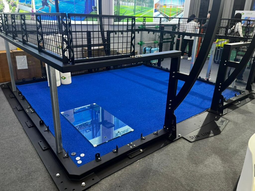 mobile padel court
